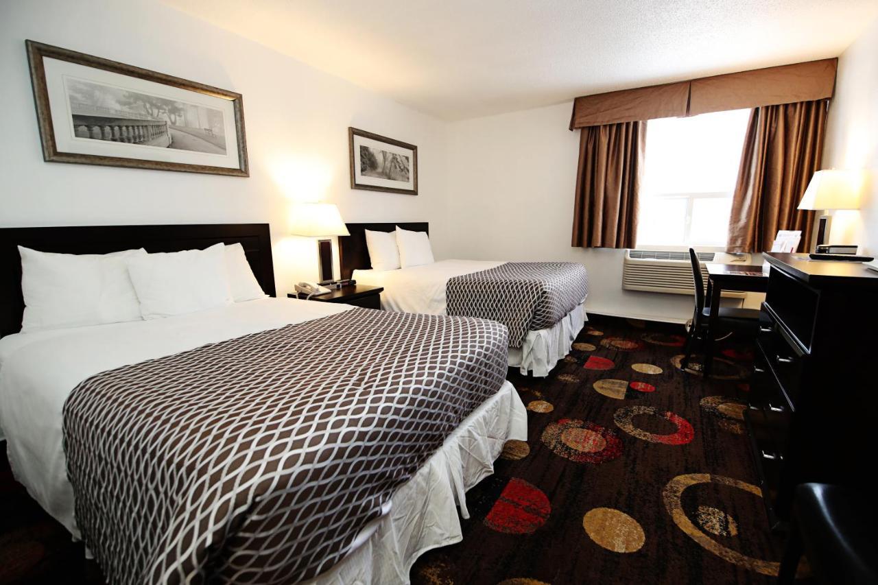 Stonebridge Hotel ฟอร์ตมิคมาร์รีย์ ภายนอก รูปภาพ